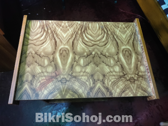 ছোট কম্পিউটার টেবিল